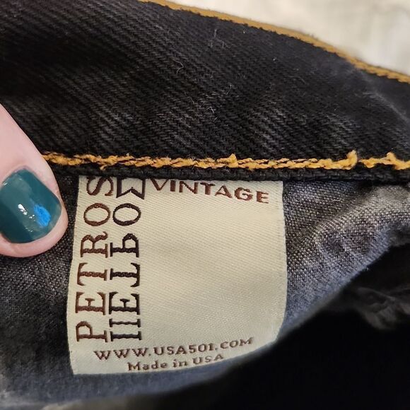 Vintage by Petros high waist black Levi's 505 jean shorts size 30! - Picture 3 of 11